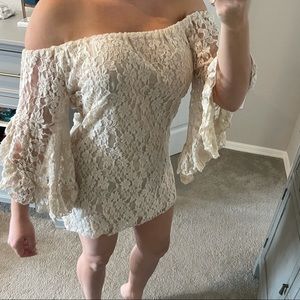 LACE CREAM DRESS
